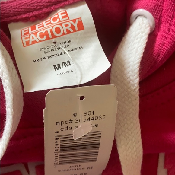 Fleece Factory Canada hoodie - Picture 13 of 13